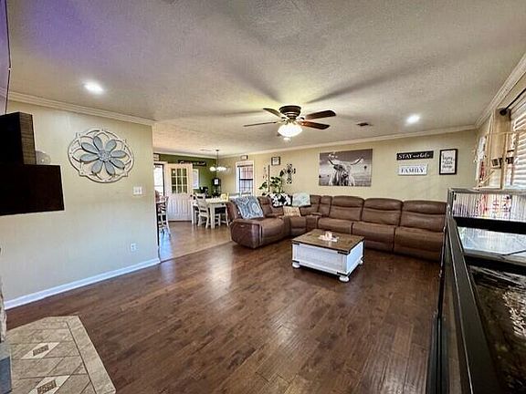 3rd image of 880 Ita Lee Rd