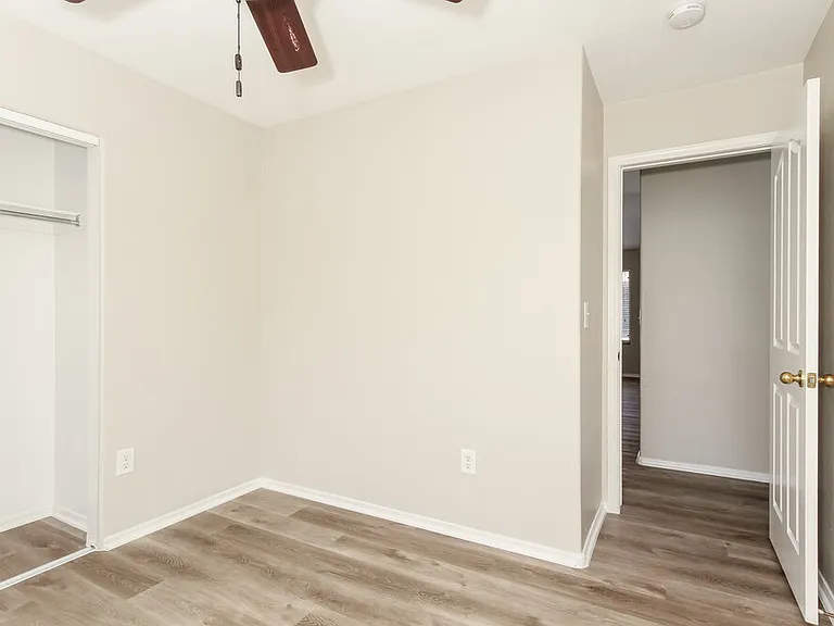 305 N Abalone Dr — Photo 12
