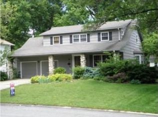 7213 Woodward St, Overland Park, KS 66204