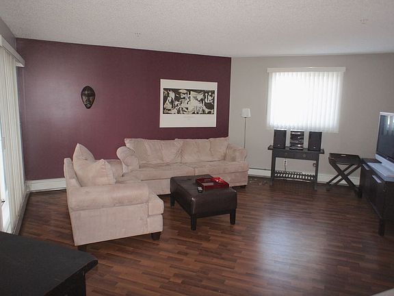 2 301 9930 100 Ave_03302018