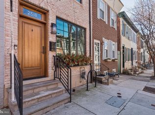 2518 Waverly St, Philadelphia, PA 19146