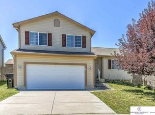 6618 N 148th St, Omaha, NE 68116