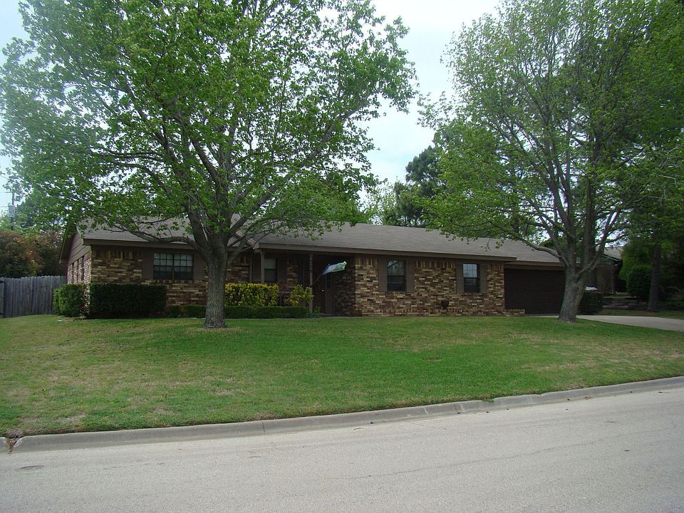 1st image of 308 Woodlawn Dr