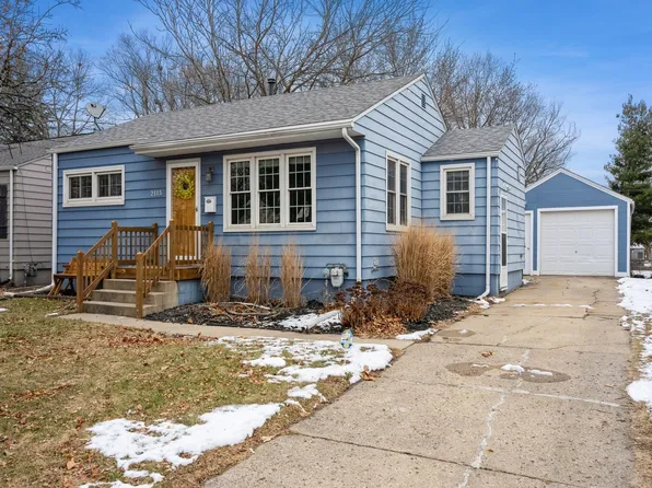 2115 51st St, Des Moines, IA 50310