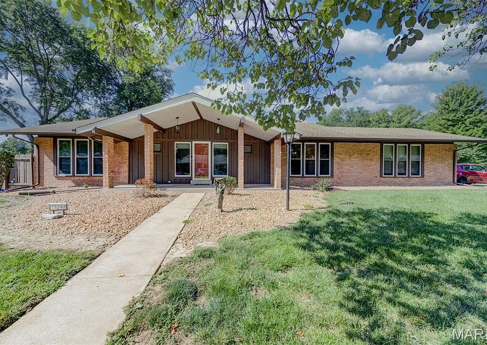 1st image of 13248 Hobnail Dr