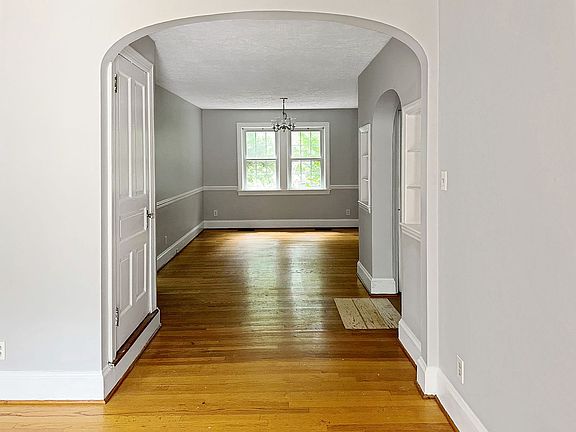 4th image of 7510 Chamberlayne Ave