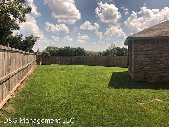 4th image of 2205 SW 135th Pl