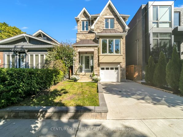 47 8th St, Toronto, ON M8V 3C2