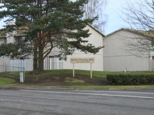 3305 Vittoria Way APT 6, Newberg, OR 97132