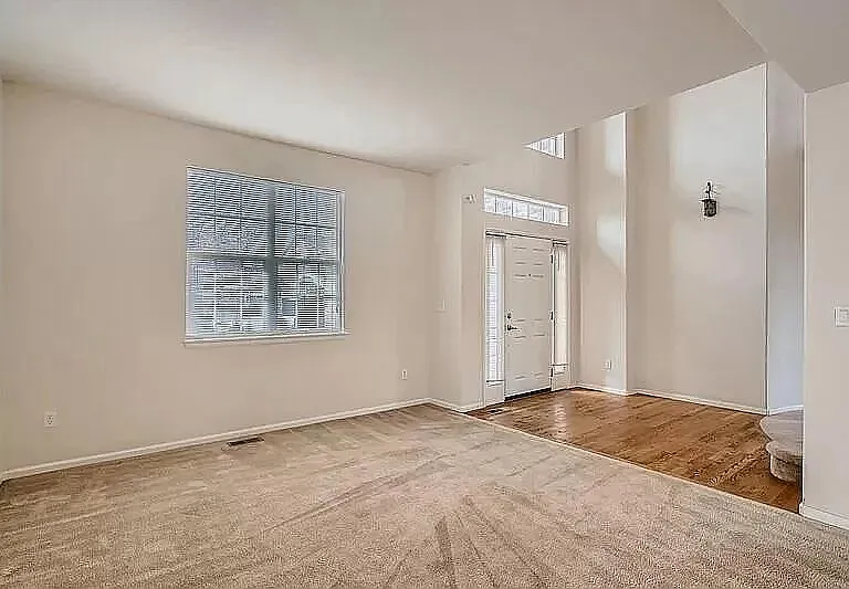 20981 E Hampden Pl — Photo 4