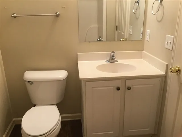 511 Cypress Cv — Photo 12