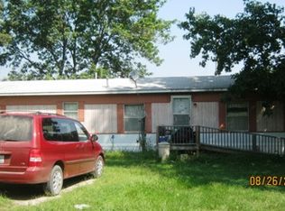 23 Sundew Dr, Clay City, IL 62824