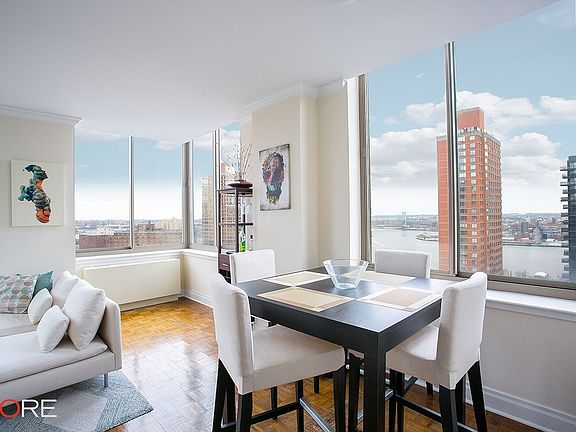 4th image of 400 E 90th St Penthouse C