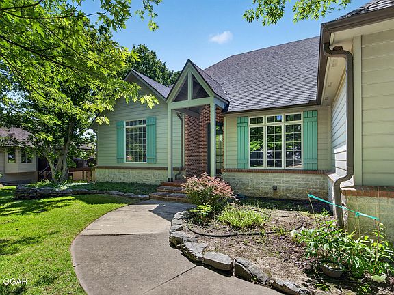 4th image of 6311 Highland Dr