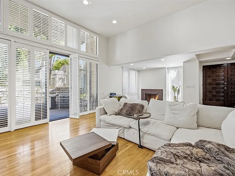 5305 White Oak Ave #D — Photo 9