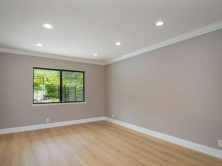 3577 Radcliffe Rd — Photo 15