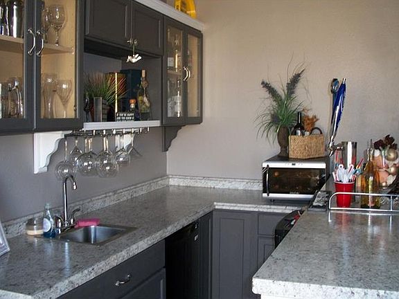 4th image of 587 Village Dr