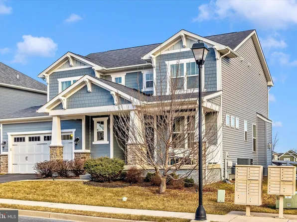 1113 Lakin Dr, Frederick, MD 21702