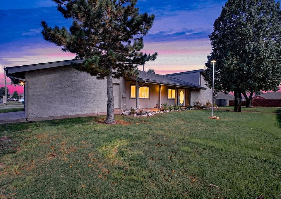 1st image of 5808 Hefner Village Ct