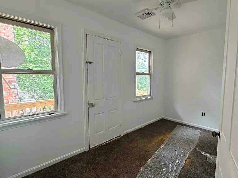 46 S East St — Photo 18