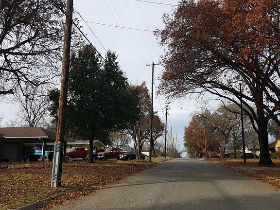 4th image of 515 N McKown Ave