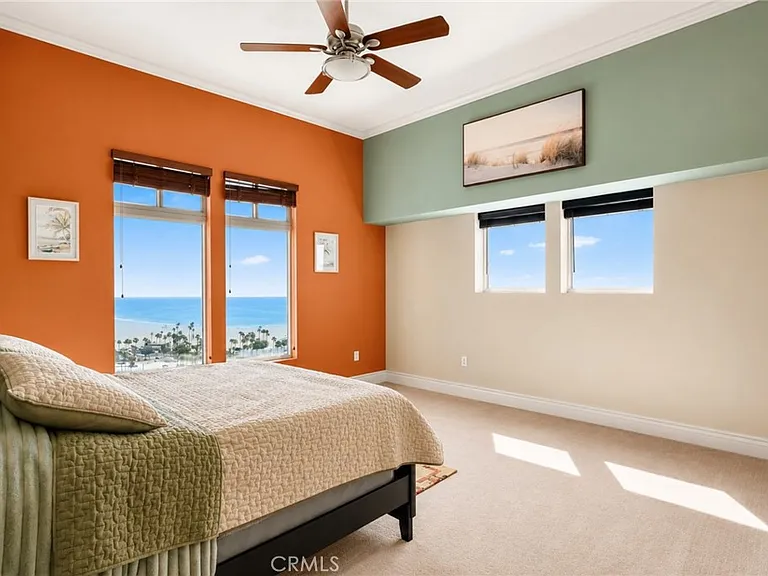 488 E Ocean #P2 — Photo 21