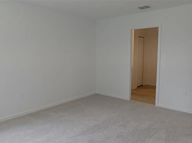 6433 Domizio Dr — Photo 23
