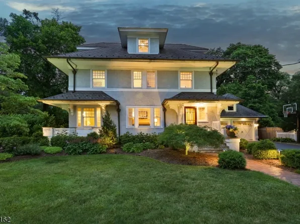 5 Hillcrest Rd, Madison Boro, NJ 07940