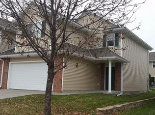 6847 S 89th St, Lincoln, NE 68526