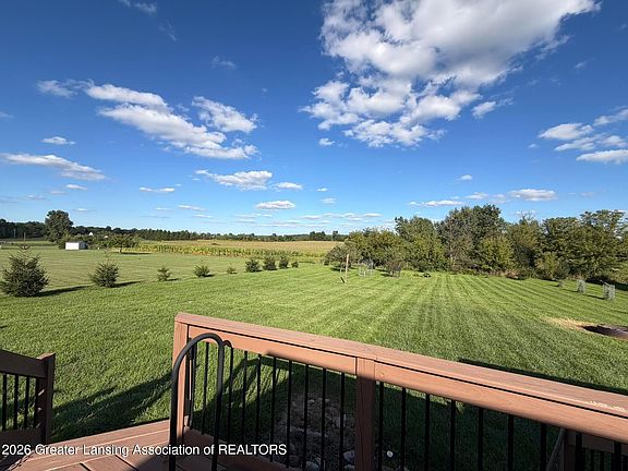 2nd image of 2265 Laxton Rd