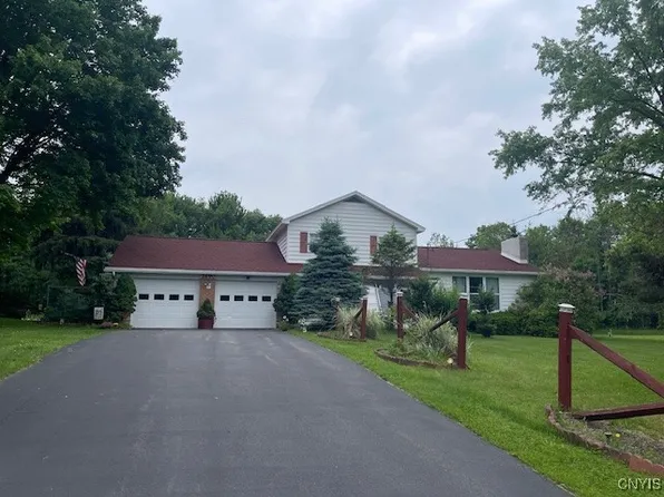 2690 County Route 26, Parish, NY 13131