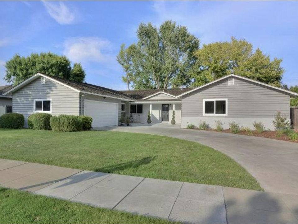1st image of 2980 Cambridge Dr