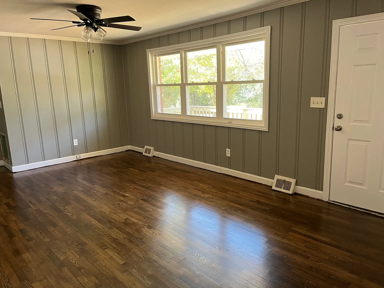 3 bed, 1100 sqft, $1,395 — Photo 2