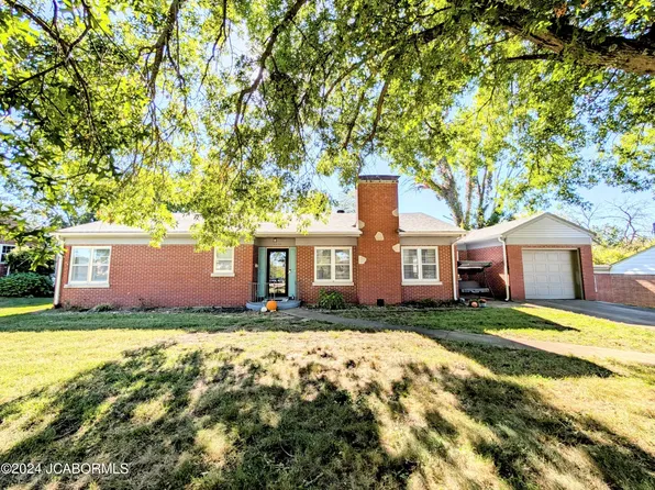 1410 Green Berry Rd, Jefferson City, MO 65101