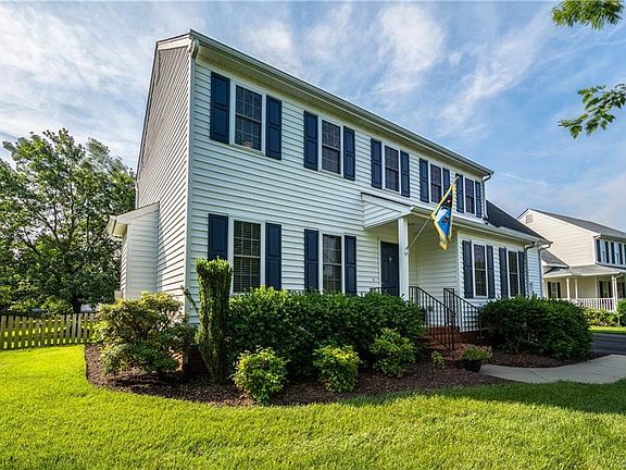 3rd image of 7822 Silktree Pl