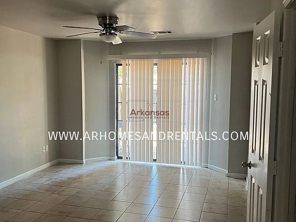 4th image of 301 Pine Forest Cir #3