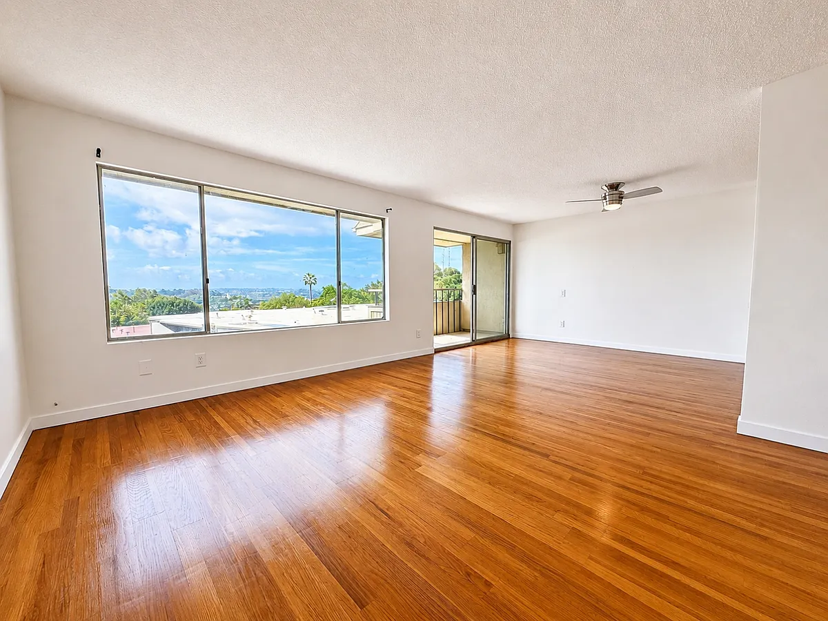 Building Photo - 6337 Caminito Andreta