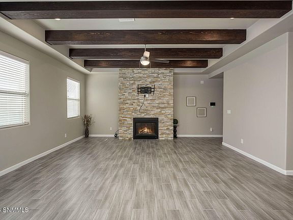 3rd image of 4756 Big Springs St