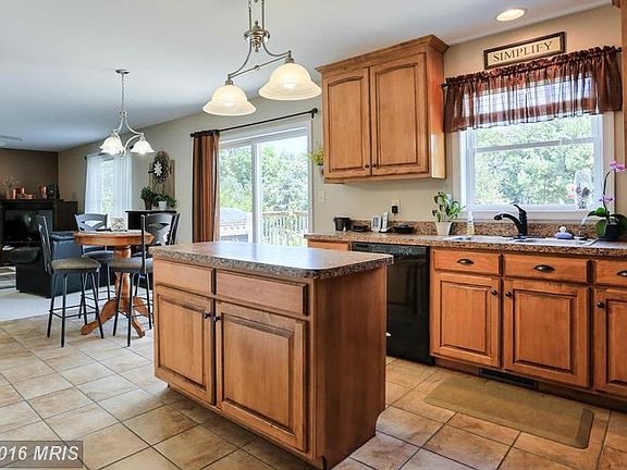 4th image of 190 Granny Smith Ln