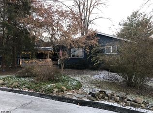 74 Hemlock Ter, Wayne, NJ 07470