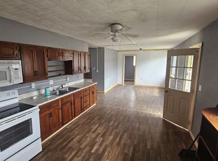 23 Madison St #1/2, Glouster, OH