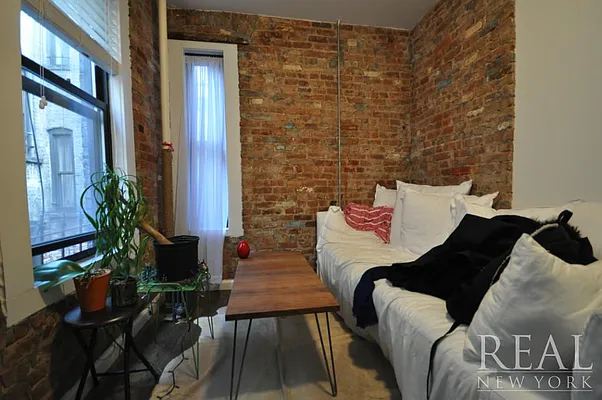 Rented by REAL New York | media 30