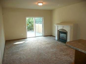4th image of 1640 182nd St E