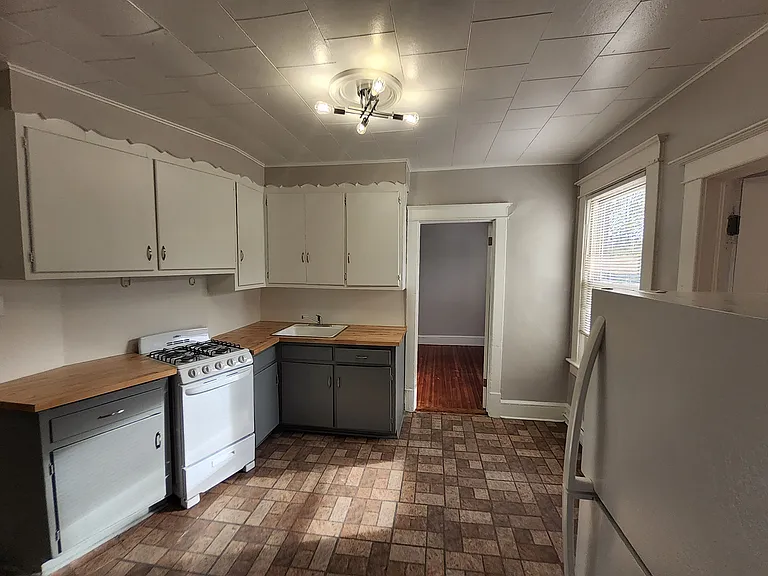 15 Fulton St #5 — Photo 4