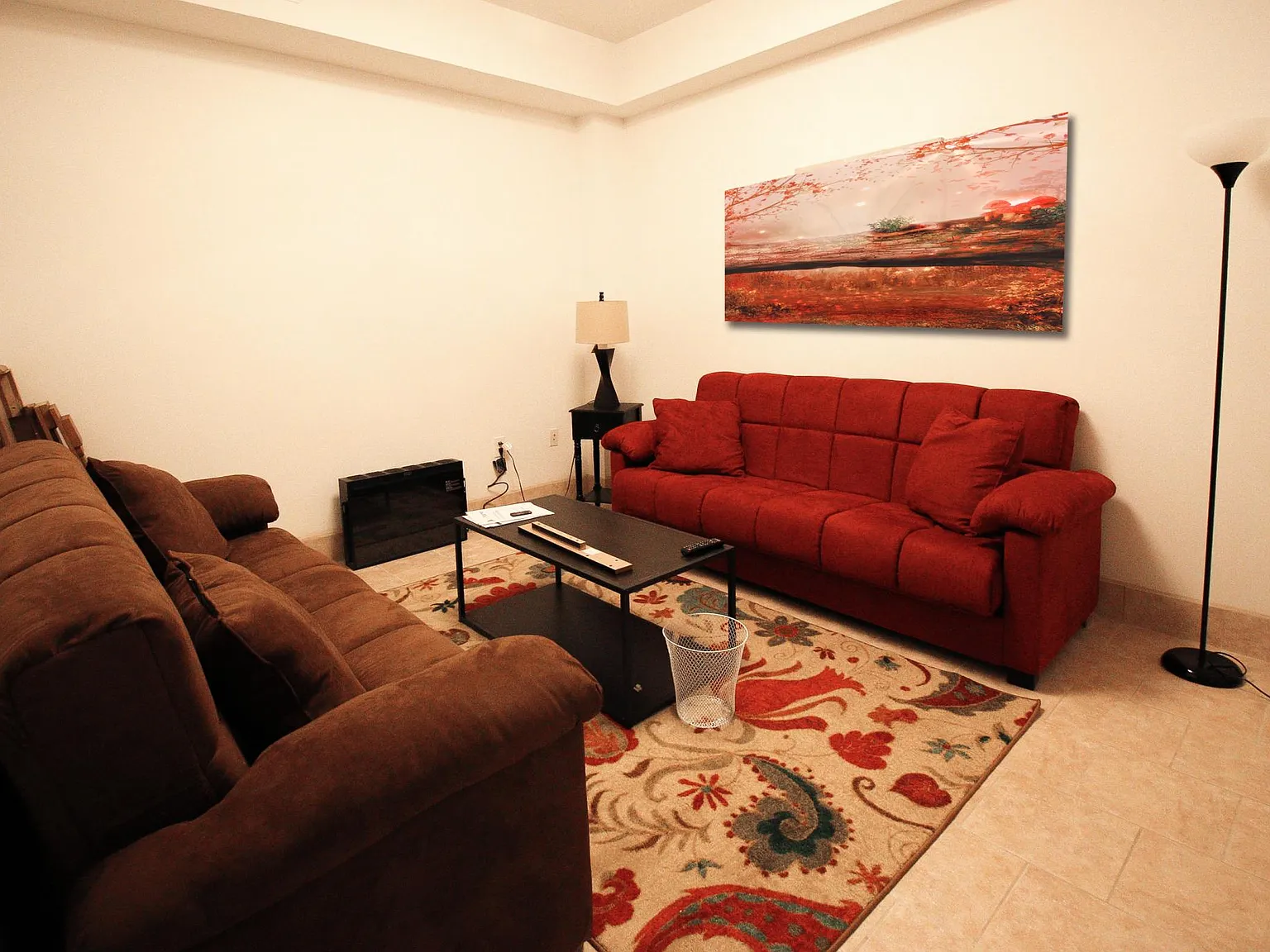2 bed, 700 sqft, $1,900 — Photo 1