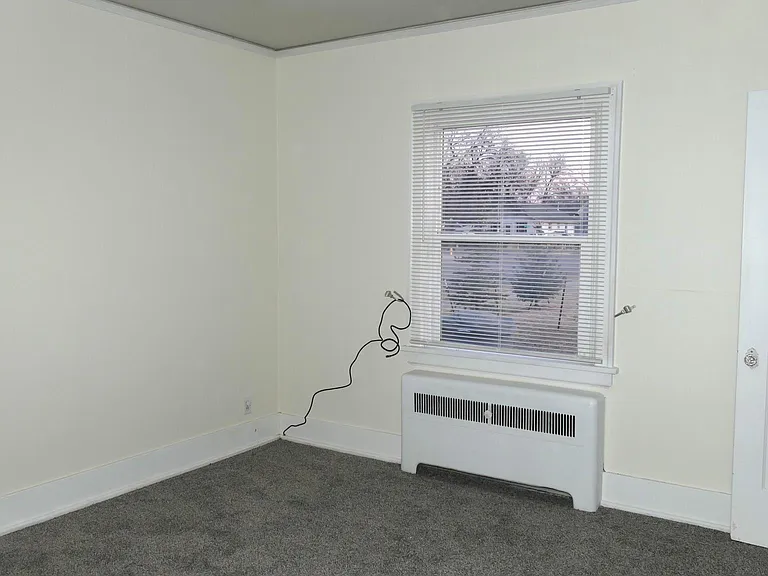 512 13th St N #1 — Photo 8