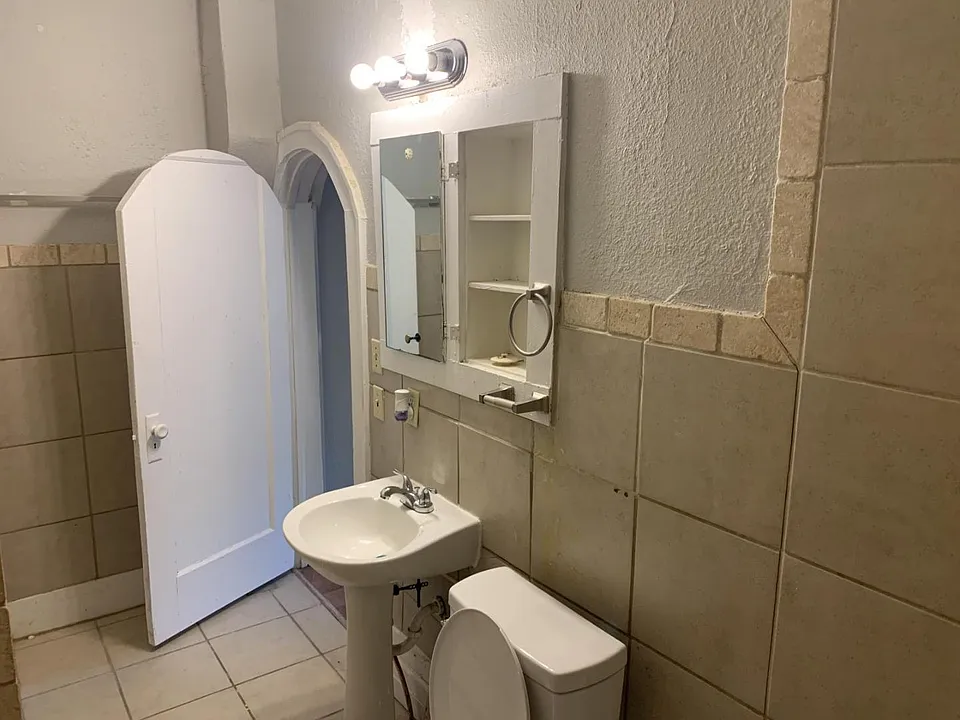 Unit Photo