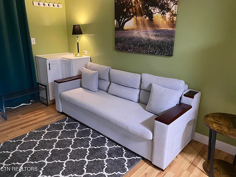 6 Lakeshore Ct #97 — Photo 9