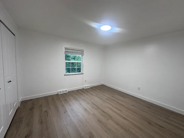 37324 Euclid Ave — Photo 6