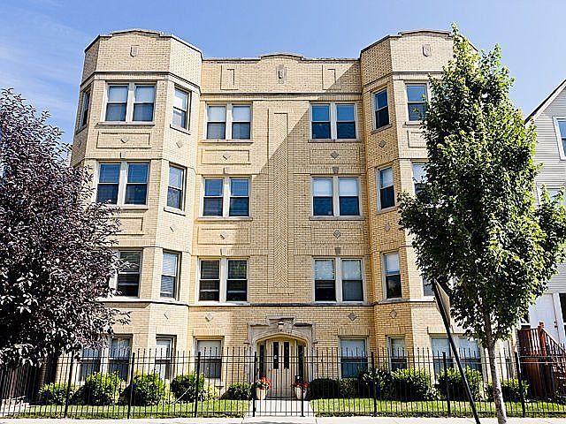 1st image of 3404 W McLean Ave #1